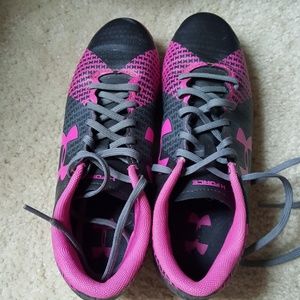 Girls under armour soccer cleats
